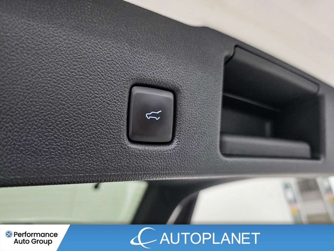 2024 Ford Escape Platinum AWD - FINANCE @$87/WK OR LEASE @$100/WK Photo