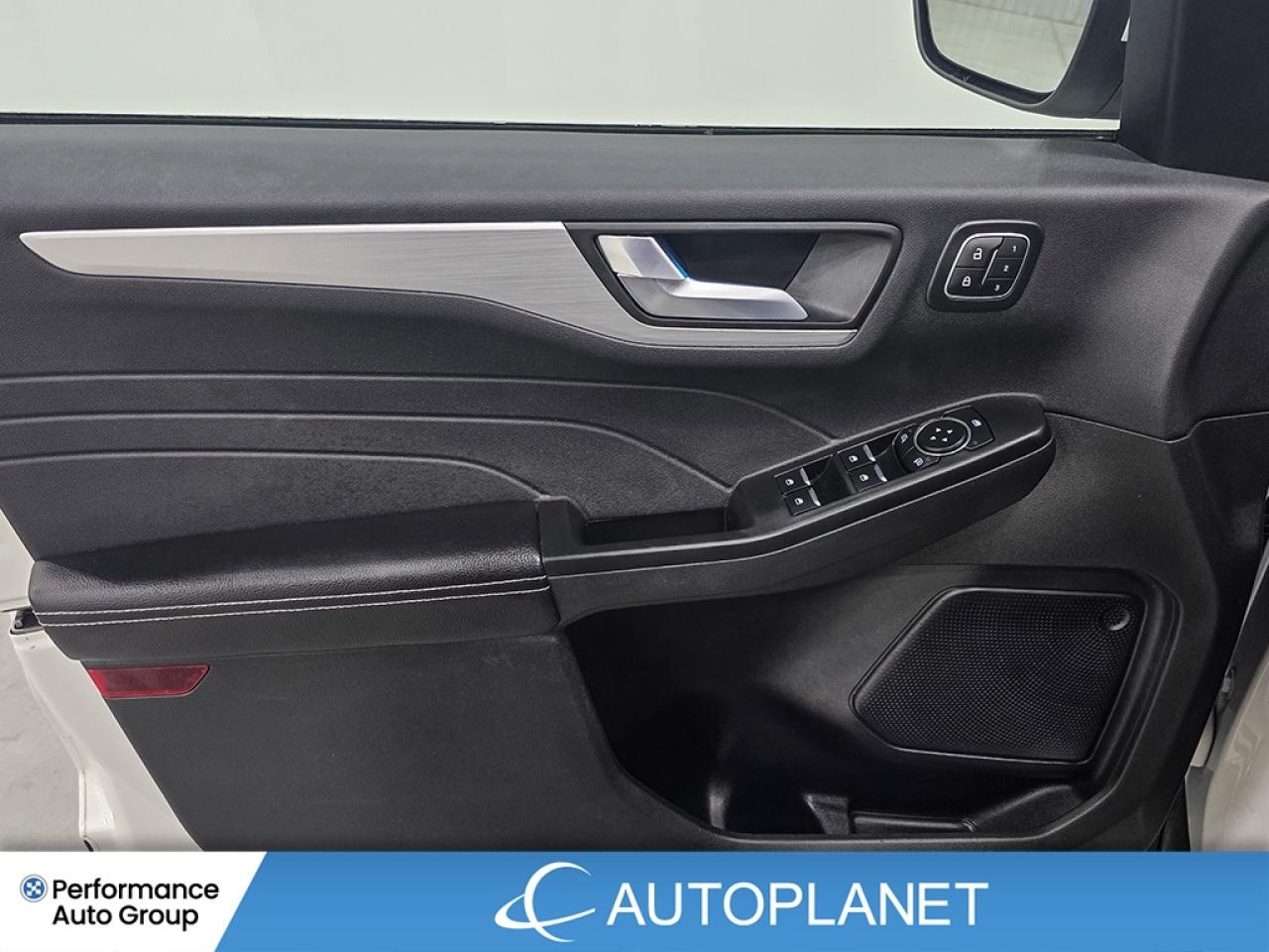 2024 Ford Escape Platinum AWD - FINANCE @$87/WK OR LEASE @$100/WK Photo