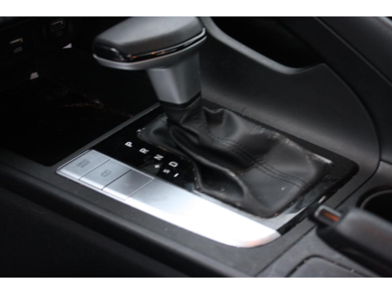 2022 Hyundai Elantra Essential CPO  / Backup Camera / Alloys Photo