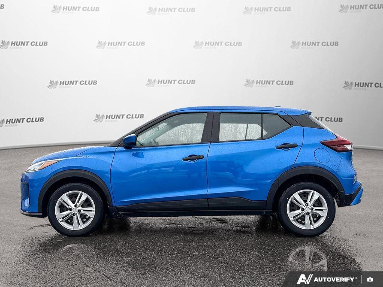 2023 Nissan Kicks S Photo2