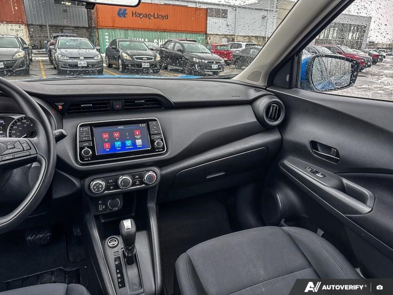 2023 Nissan Kicks S Photo