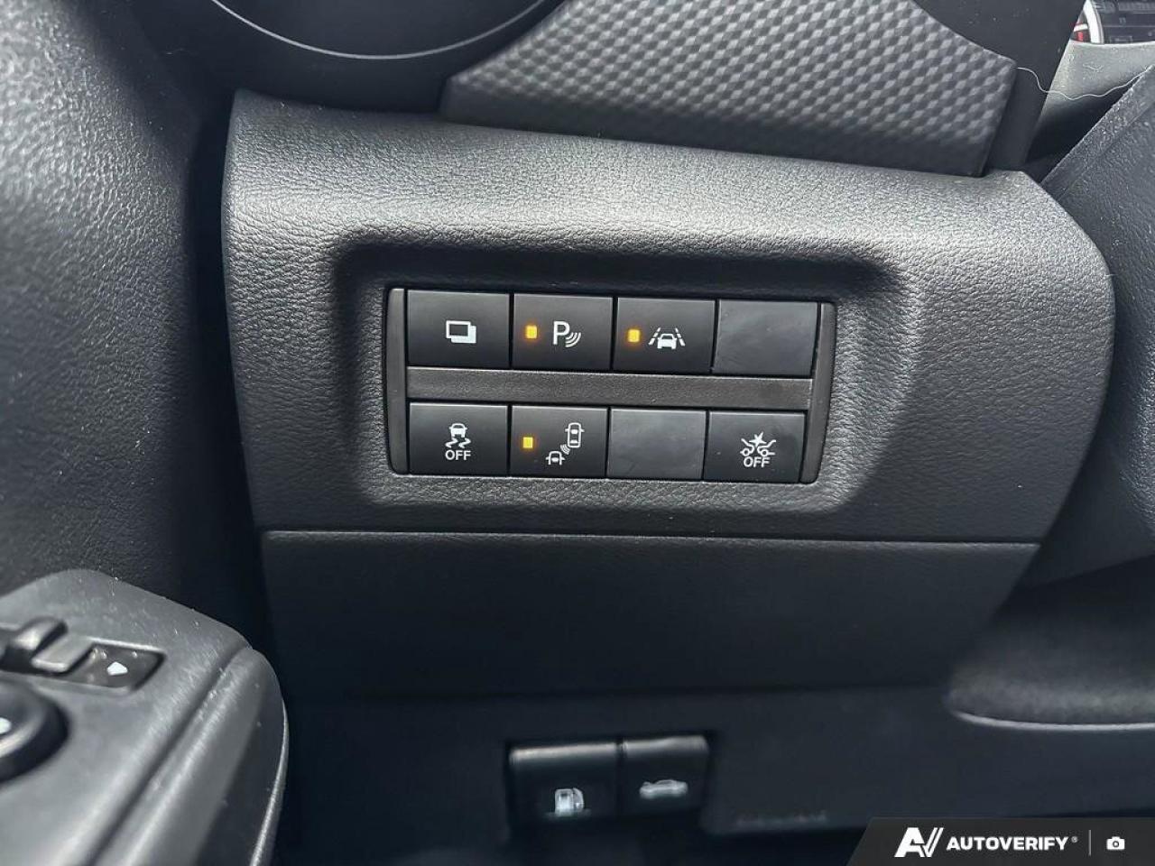 2023 Nissan Kicks S Photo