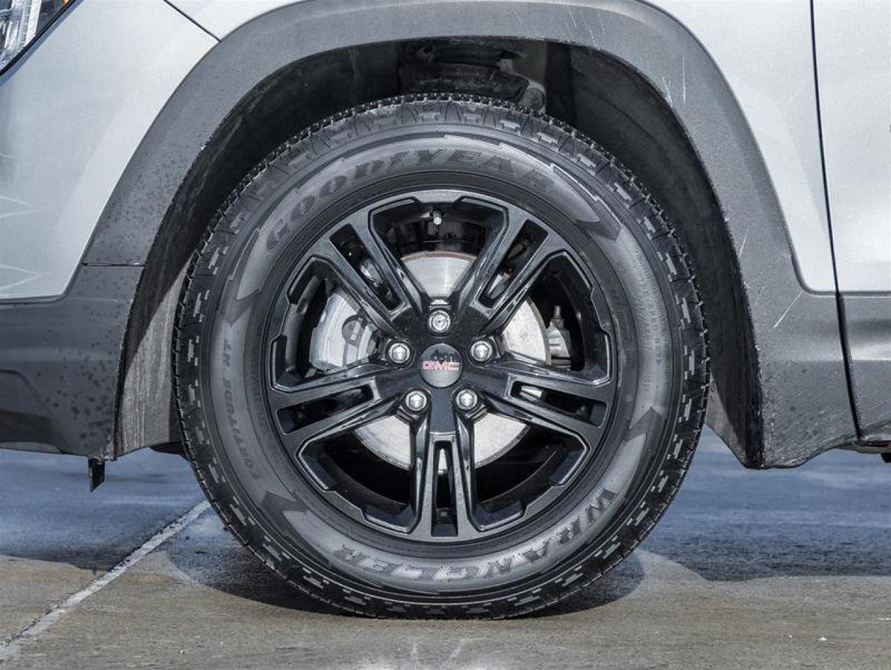 2023 GMC Terrain AT4 AWD Following Distance Indicator Heated Steeri Photo