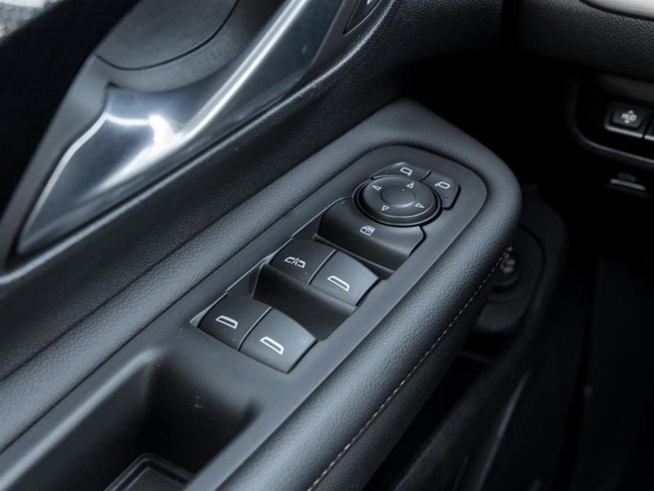 2023 GMC Terrain AT4 AWD Following Distance Indicator Heated Steeri Photo