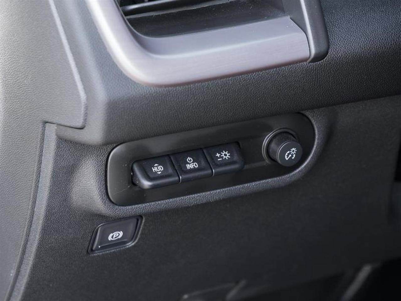 2023 GMC Terrain AT4 AWD Following Distance Indicator Heated Steeri Photo