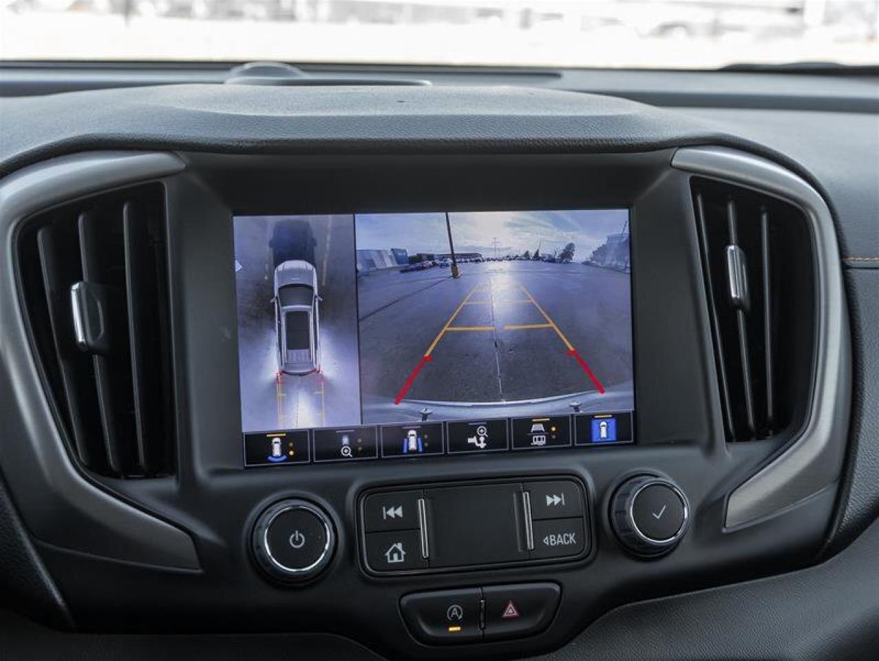 2023 GMC Terrain AT4 AWD Following Distance Indicator Heated Steeri Photo