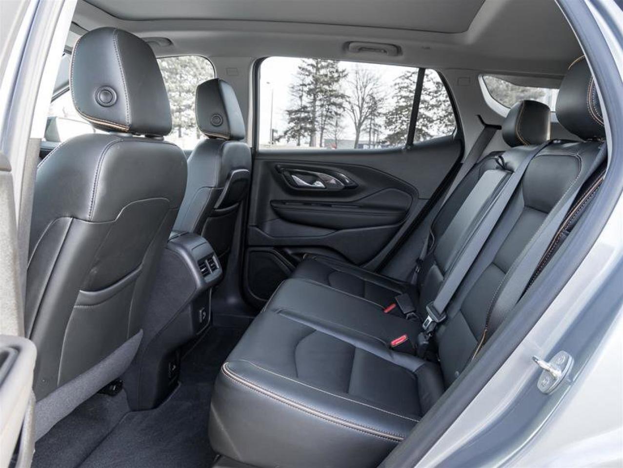 2023 GMC Terrain AT4 AWD Following Distance Indicator Heated Steeri Photo