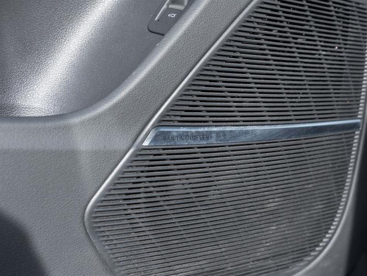 2020 Audi Q8 Technik 5S TFSI Quattro Dynamic Ride Pkg Driver As Photo