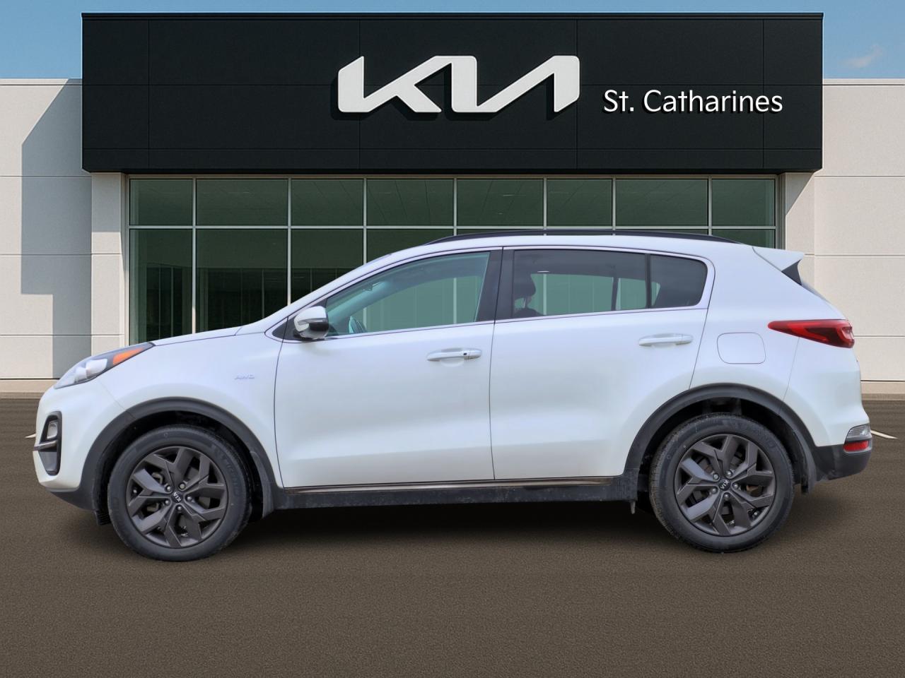 2022 Kia Sportage EX S AWD   Pano Roof   Push Start   Htd Steering Photo