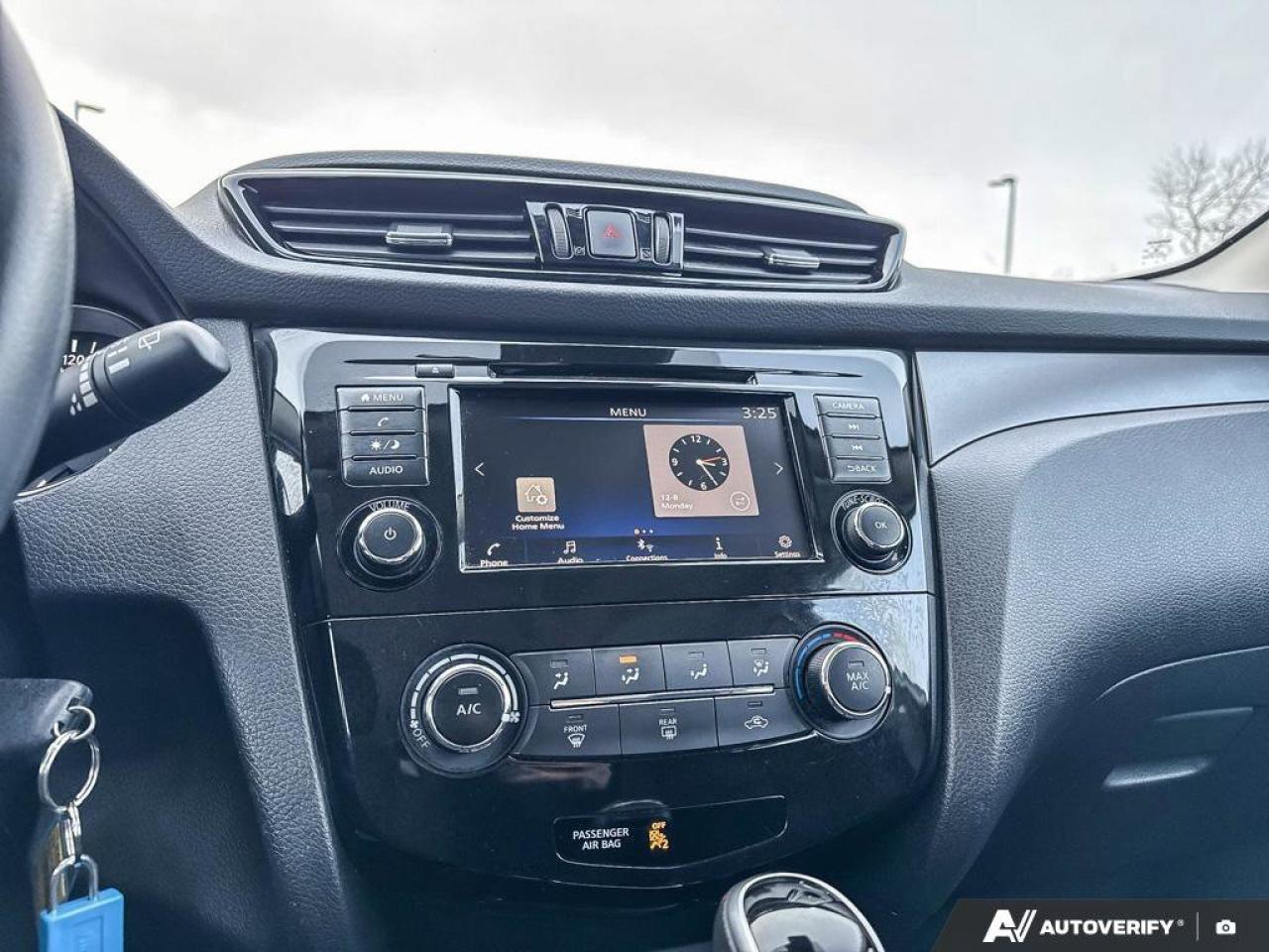 2021 Nissan Qashqai S Photo