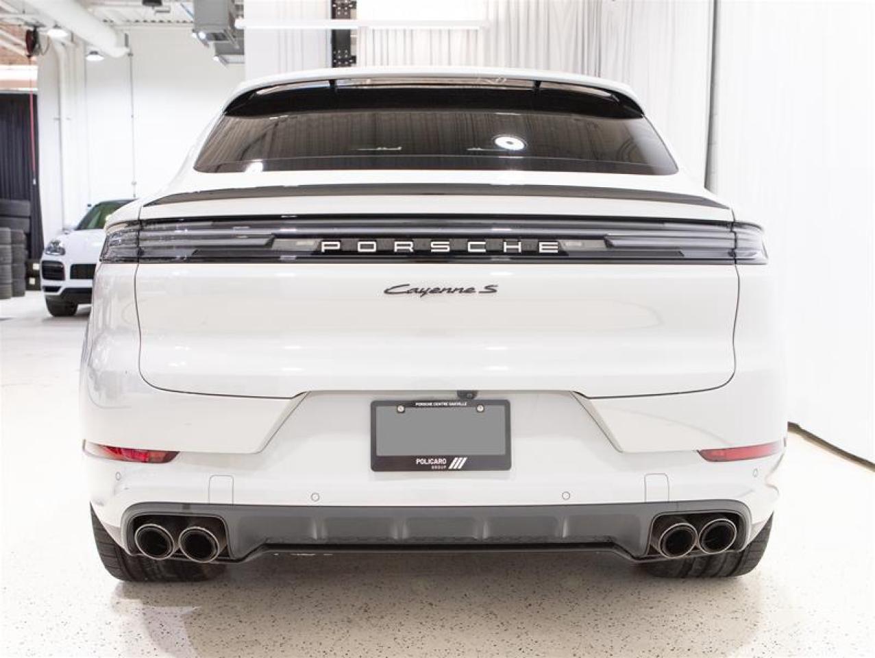 2024 Porsche Cayenne S Coupe AWD Photo