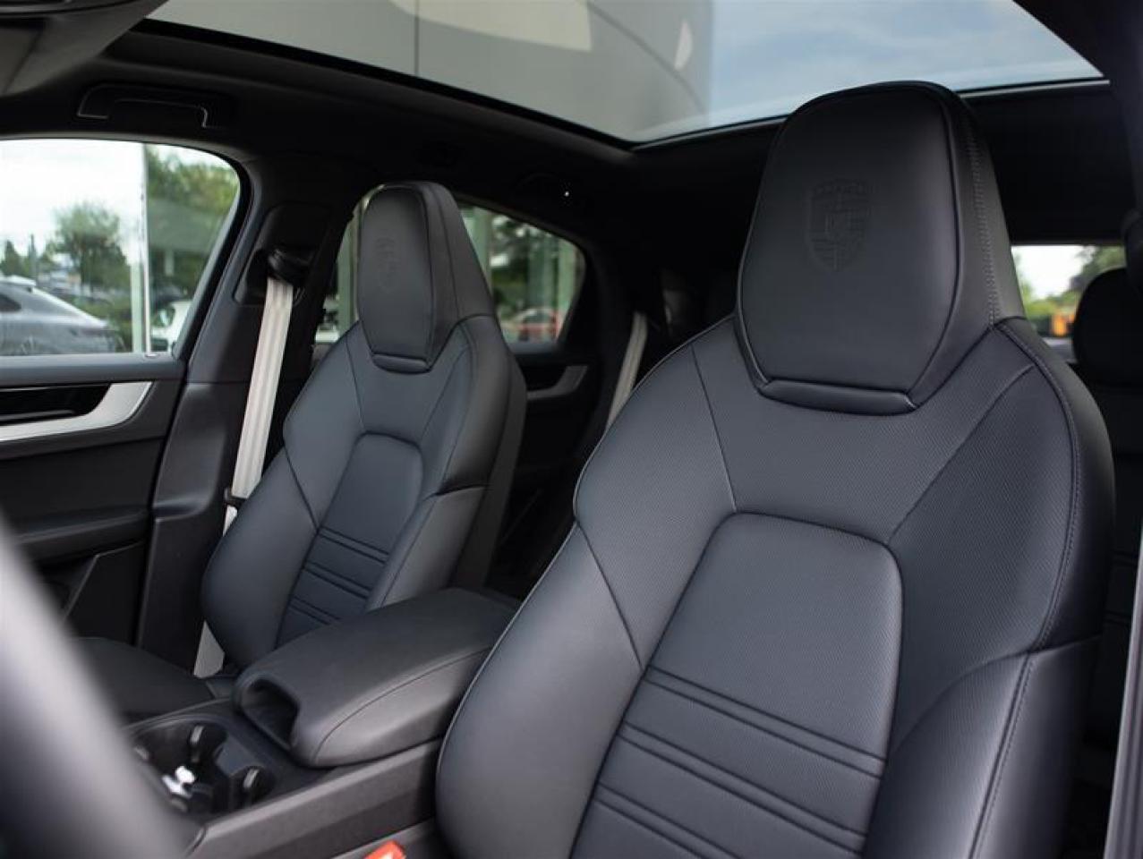 2024 Porsche Cayenne S Coupe AWD Photo