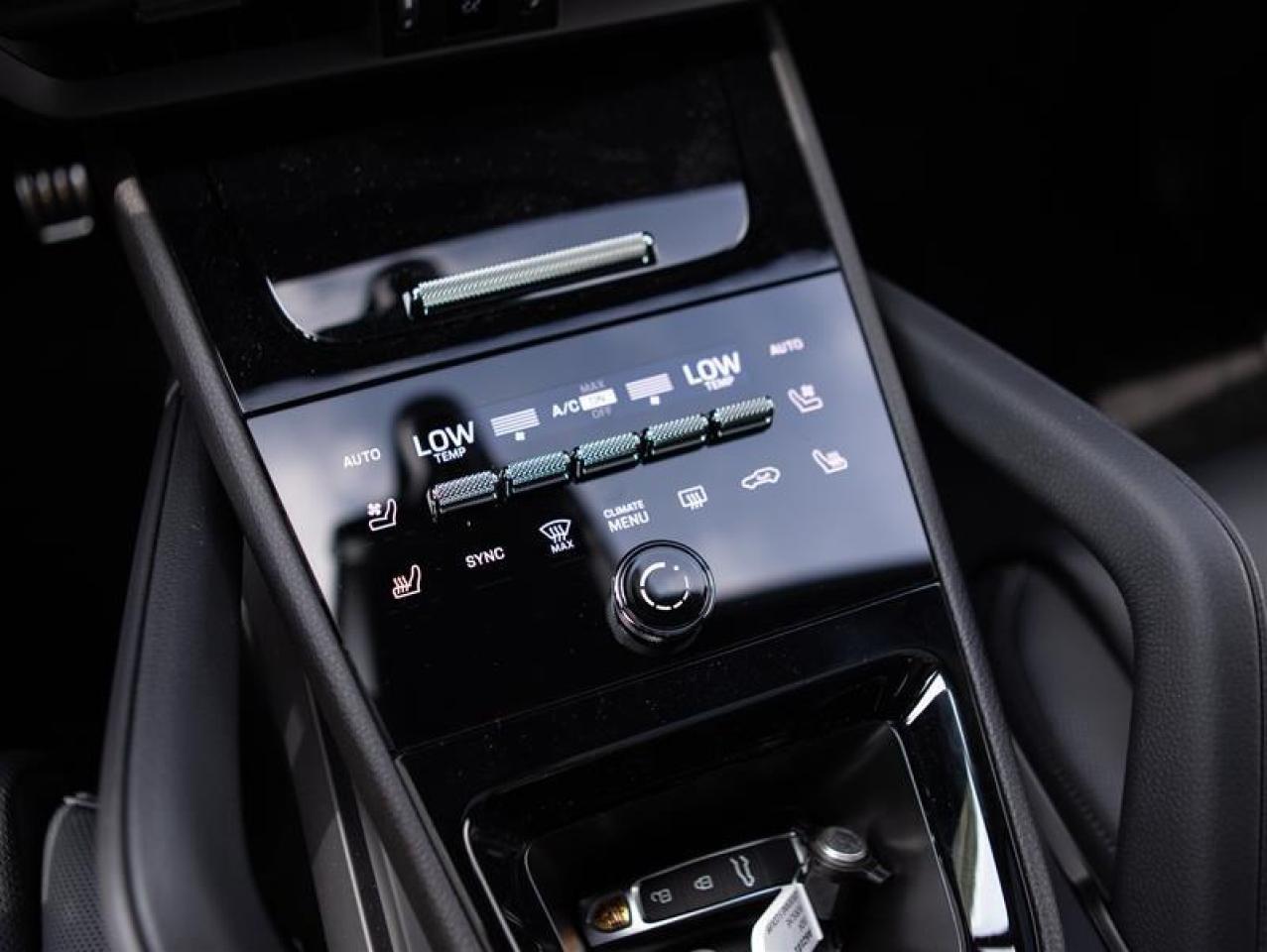 2024 Porsche Cayenne S Coupe AWD Photo