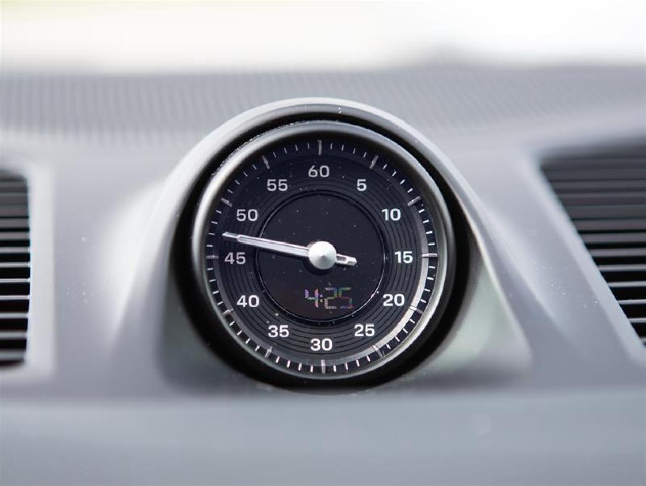 2024 Porsche Cayenne S Coupe AWD Photo