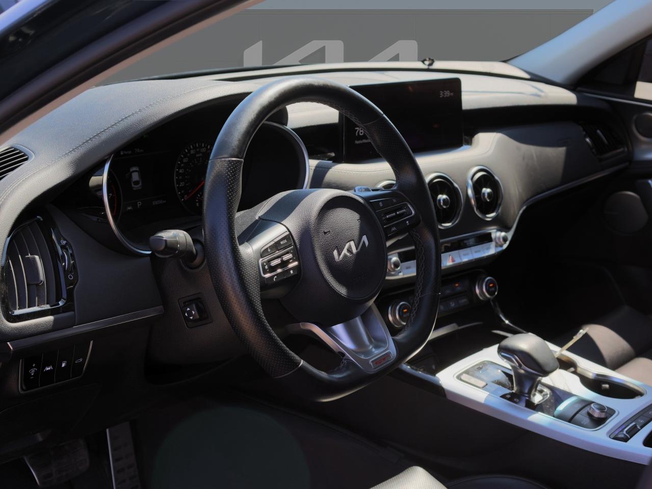 2022 Kia Stinger GT Limited AWD   Cooled Seat   NAVI   Leather Photo