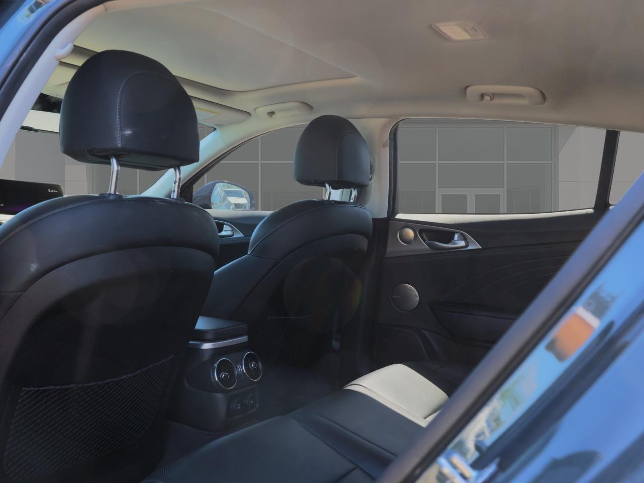 2022 Kia Stinger GT Limited AWD   Cooled Seat   NAVI   Leather Photo