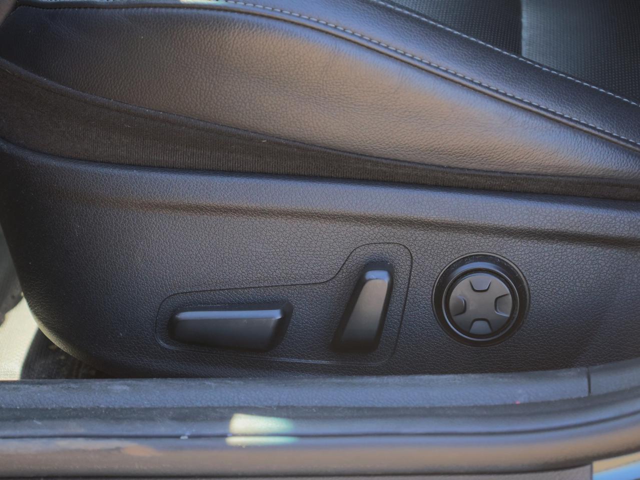 2022 Kia Stinger GT Limited AWD   Cooled Seat   NAVI   Leather Photo