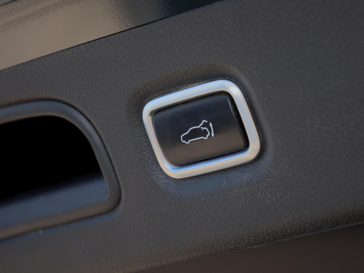 2022 Kia Stinger GT Limited AWD   Cooled Seat   NAVI   Leather Photo