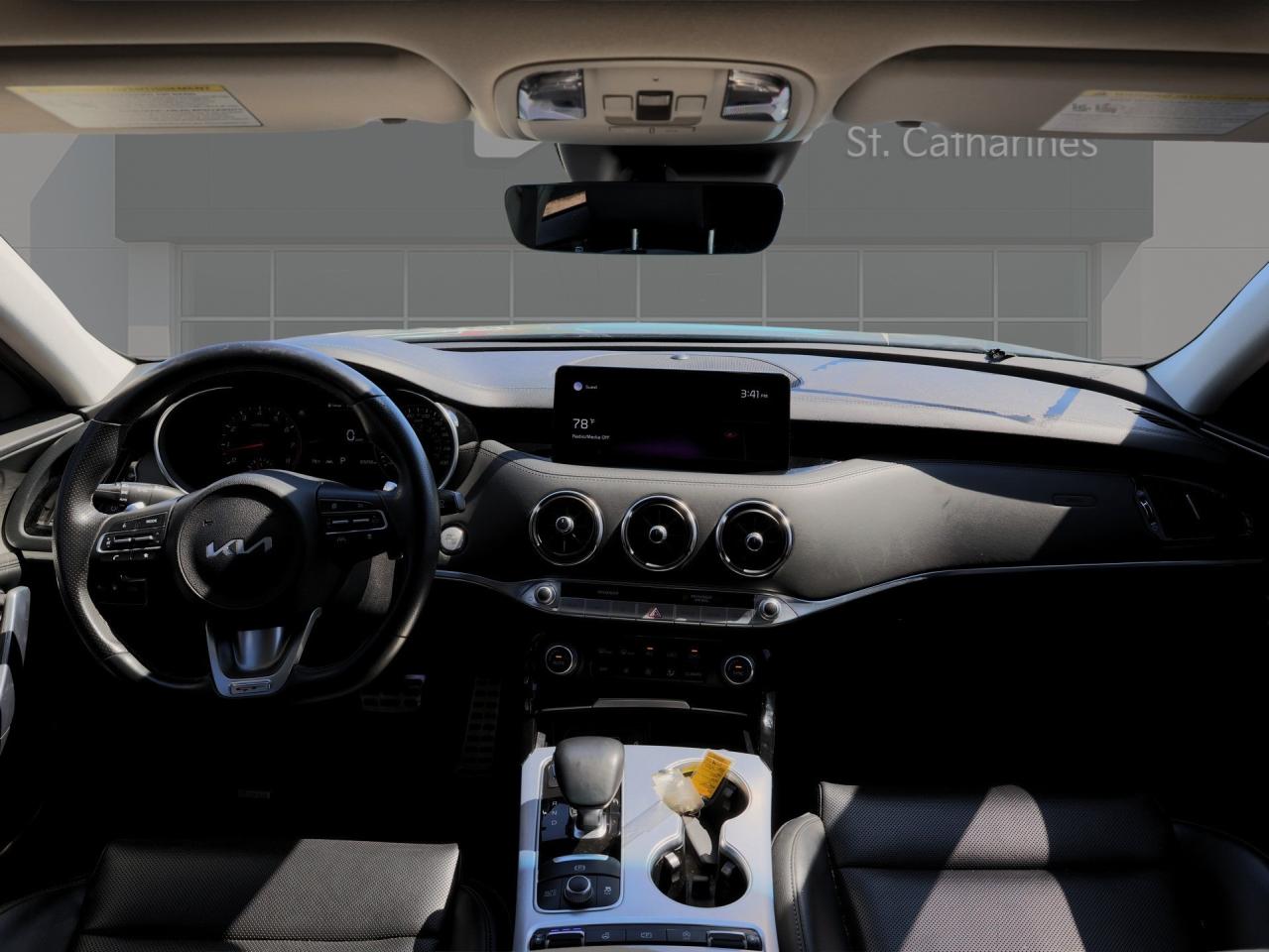 2022 Kia Stinger GT Limited AWD   Cooled Seat   NAVI   Leather Photo