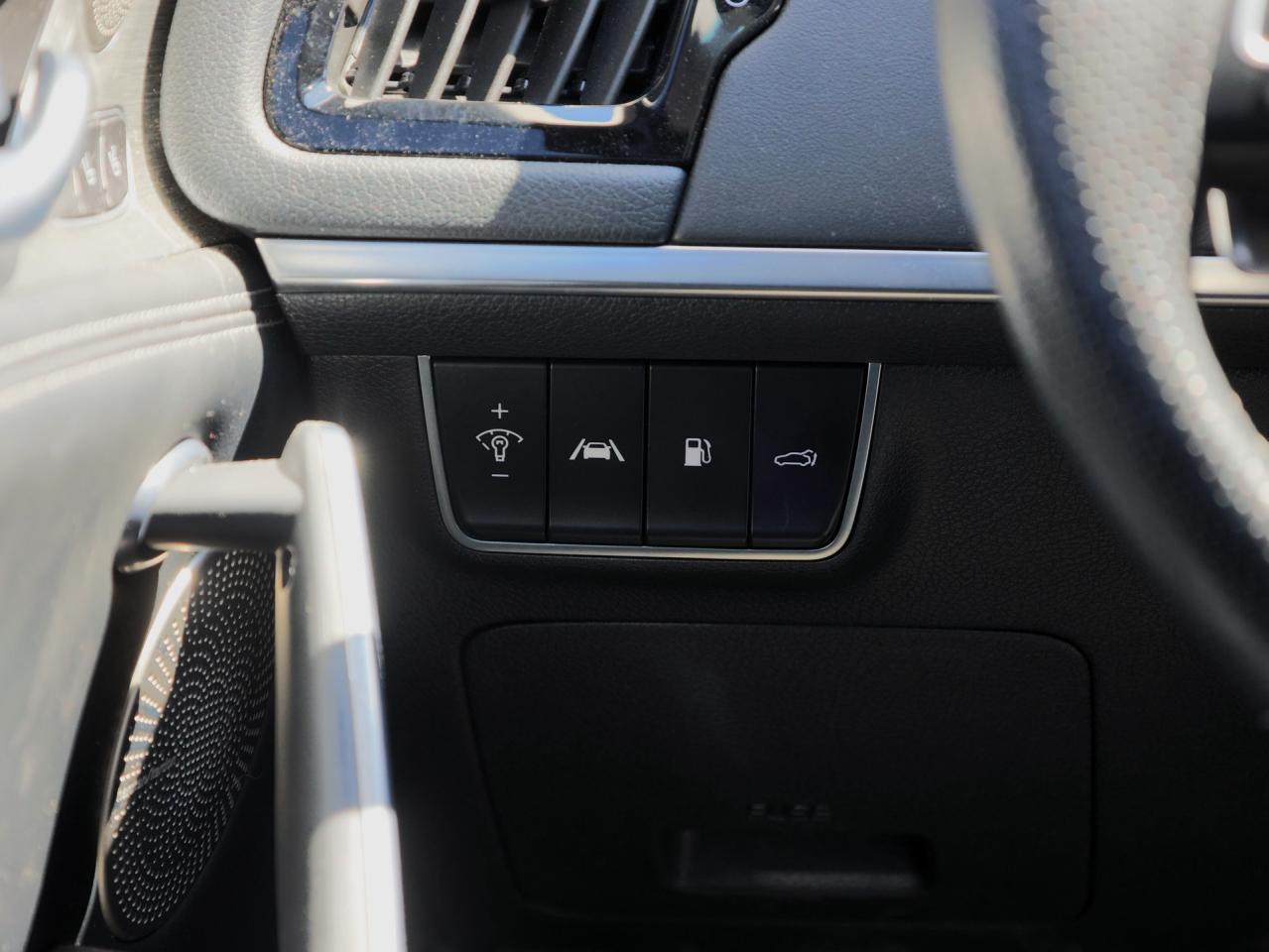 2022 Kia Stinger GT Limited AWD   Cooled Seat   NAVI   Leather Photo