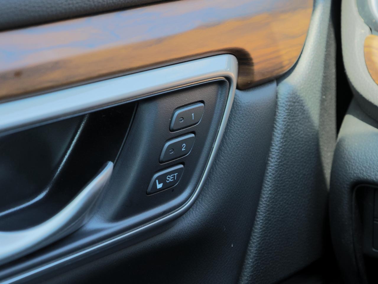 2021 Honda CR-V EX-L AWD   Leather   Climate Ctrl   Power Liftgate Photo