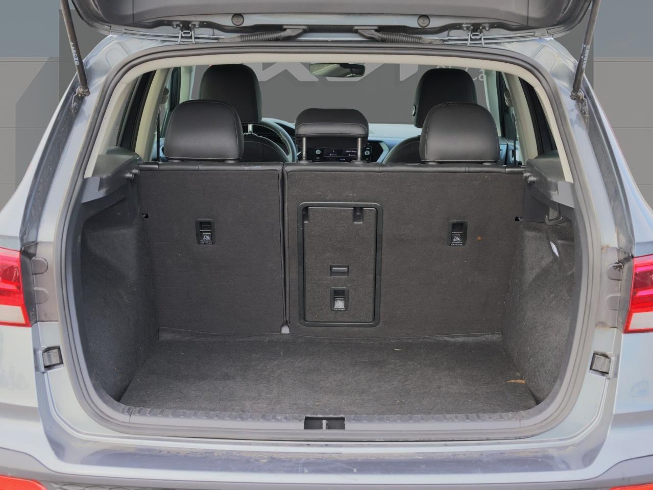 2024 Volkswagen Taos Comfortline 4MOTION   Climate Ctrl   Push Start Photo