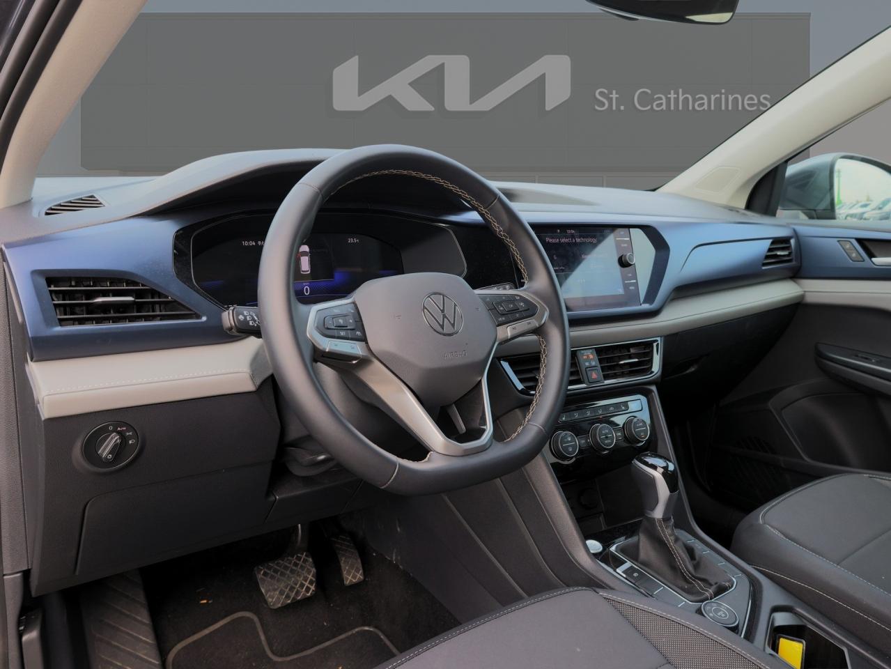 2024 Volkswagen Taos Comfortline 4MOTION   Climate Ctrl   Push Start Photo