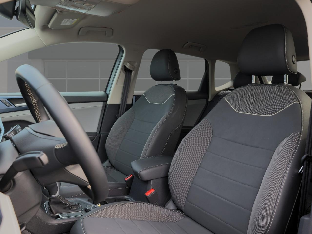 2024 Volkswagen Taos Comfortline 4MOTION   Climate Ctrl   Push Start Photo