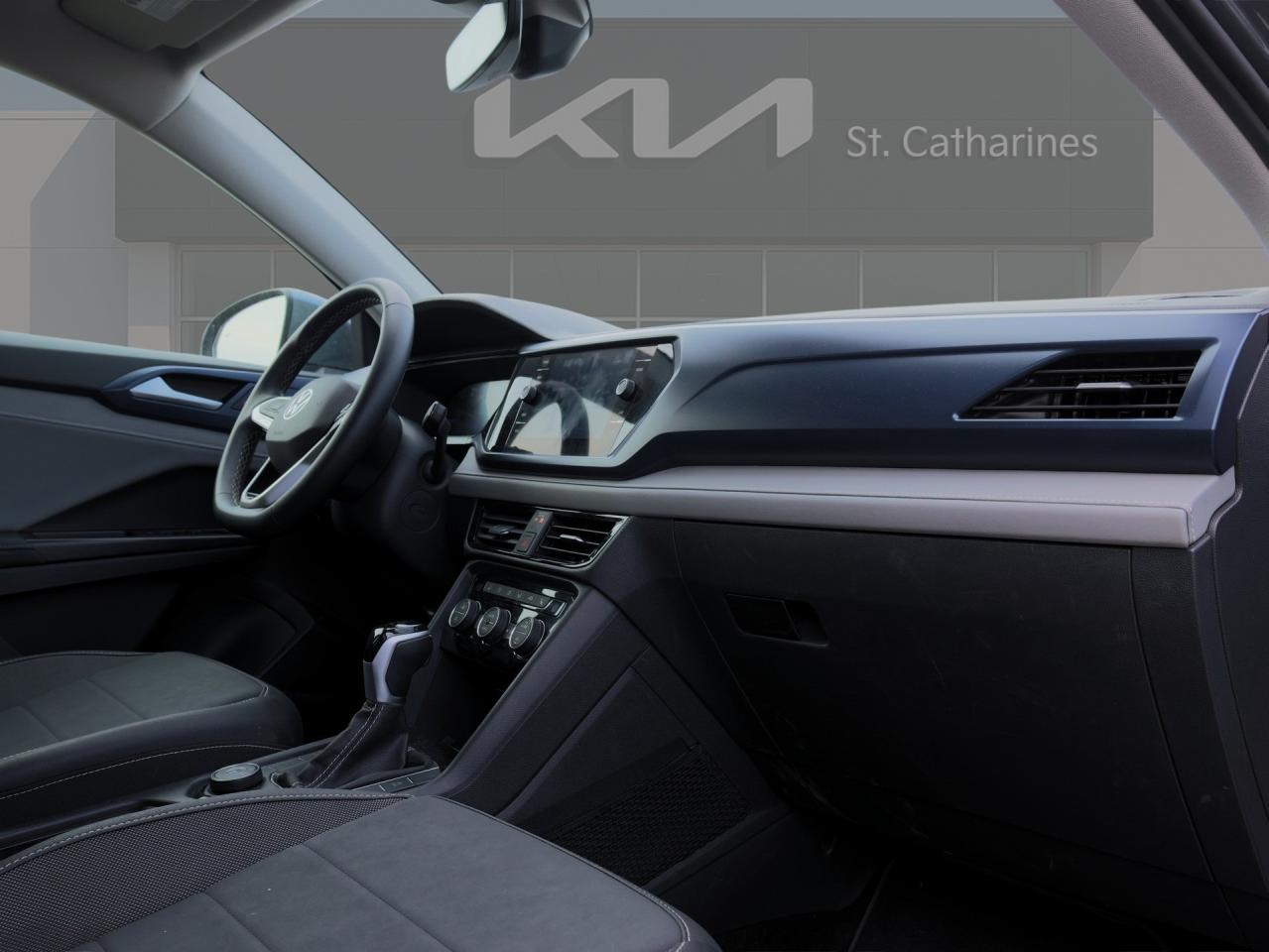 2024 Volkswagen Taos Comfortline 4MOTION   Climate Ctrl   Push Start Photo