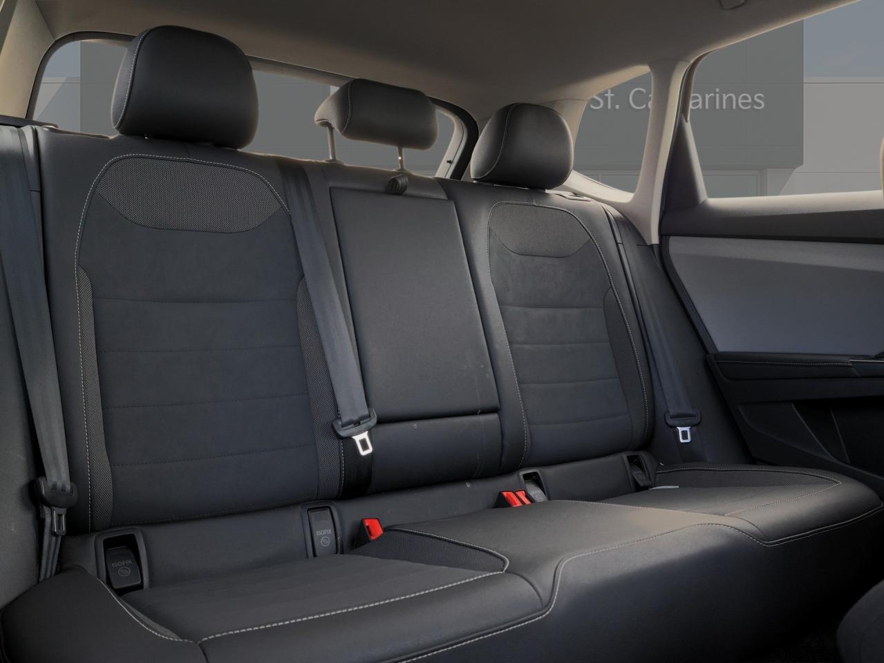 2024 Volkswagen Taos Comfortline 4MOTION   Climate Ctrl   Push Start Photo