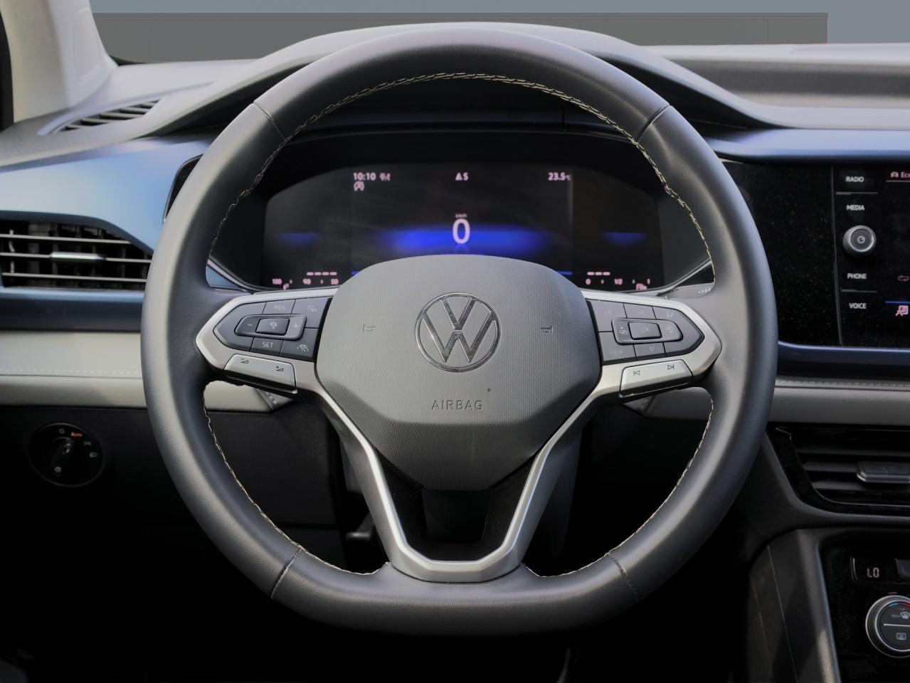 2024 Volkswagen Taos Comfortline 4MOTION   Climate Ctrl   Push Start Photo