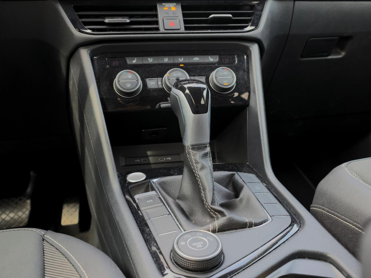 2024 Volkswagen Taos Comfortline 4MOTION   Climate Ctrl   Push Start Photo