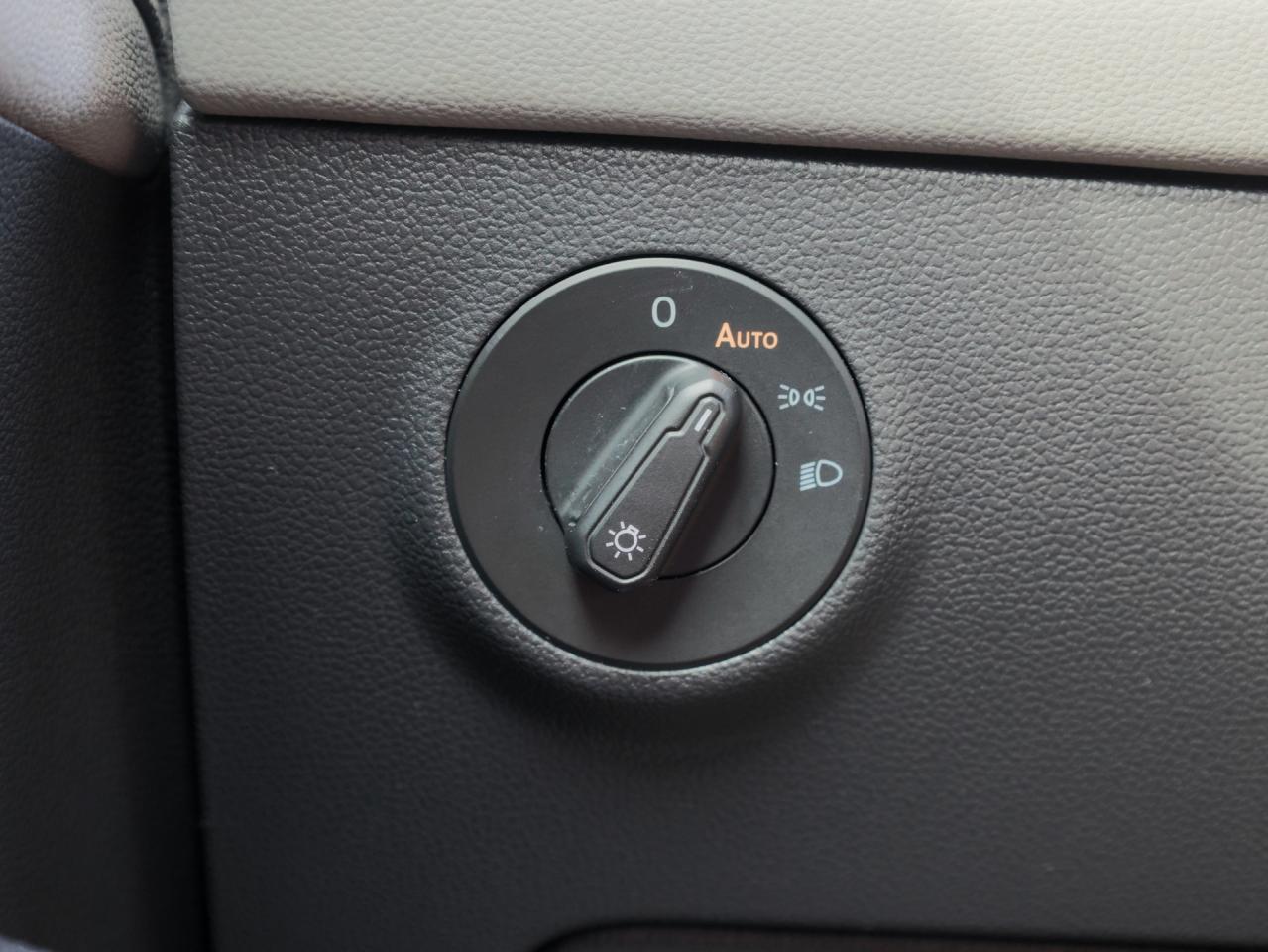 2024 Volkswagen Taos Comfortline 4MOTION   Climate Ctrl   Push Start Photo