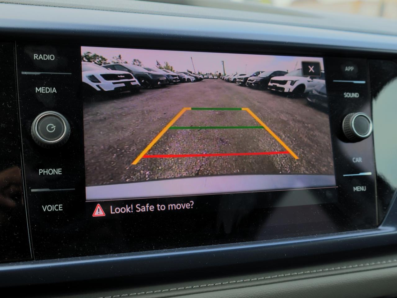 2024 Volkswagen Taos Comfortline 4MOTION   Climate Ctrl   Push Start Photo