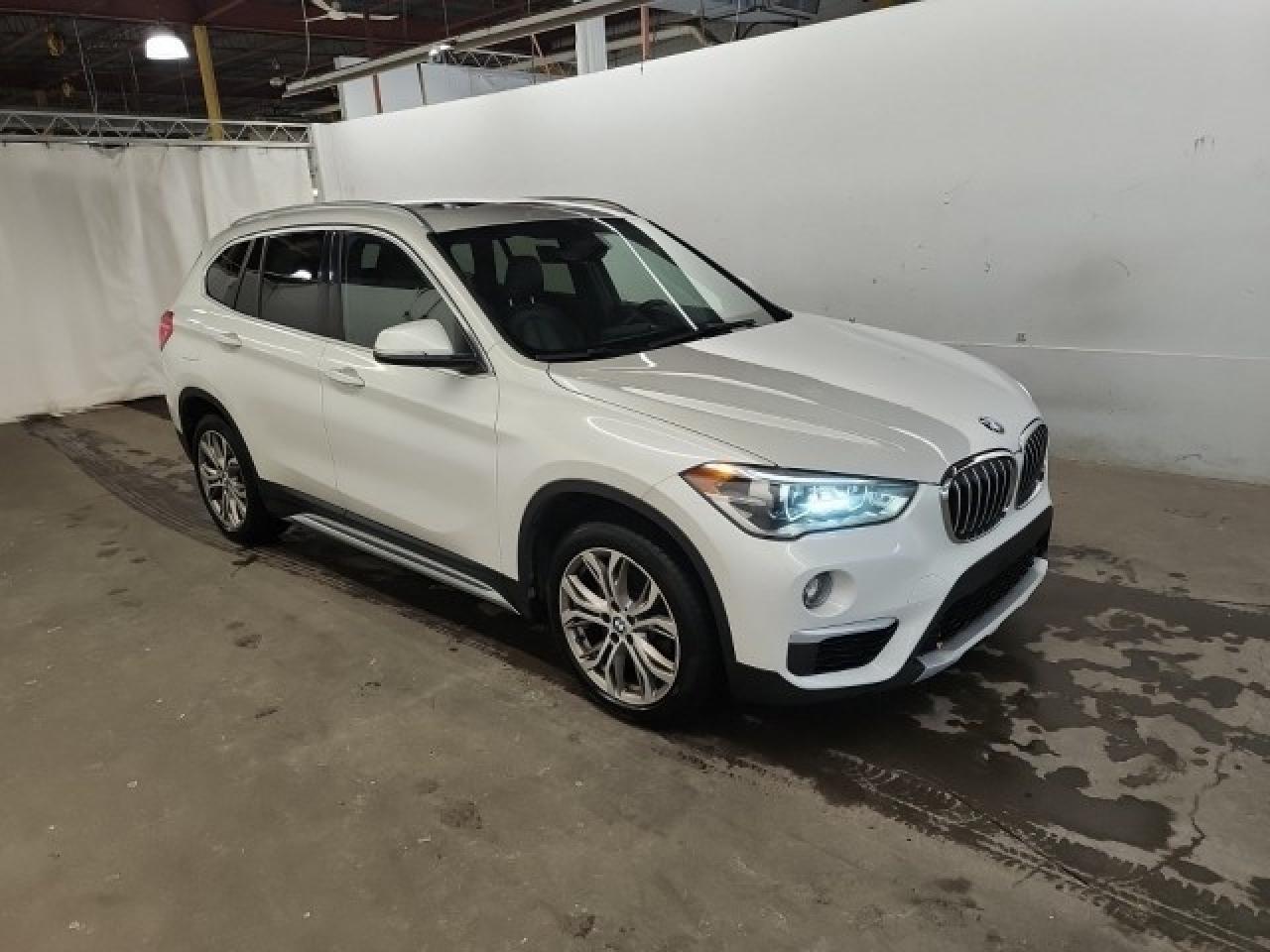 2018 BMW X1 xDrive28i   HUD   PANOROOF   B.CAM   WOODTRIM   NO Photo0