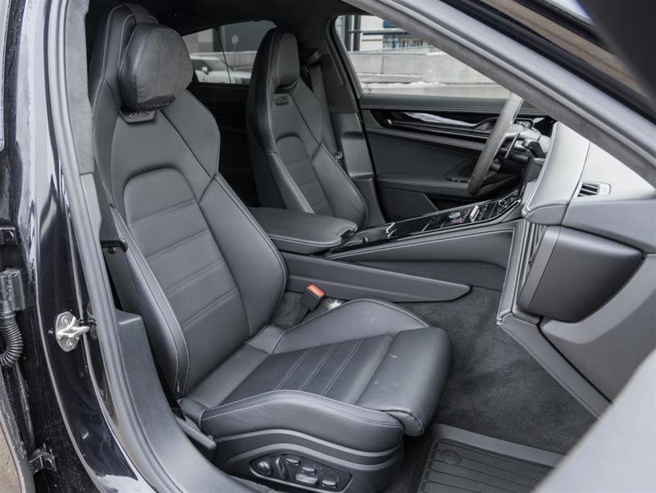 2025 Porsche Panamera GTS AWD Premium Pkg Assistance Pkg Deviated Stitch Photo