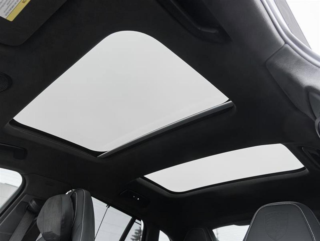 2025 Porsche Panamera GTS AWD Premium Pkg Assistance Pkg Deviated Stitch Photo