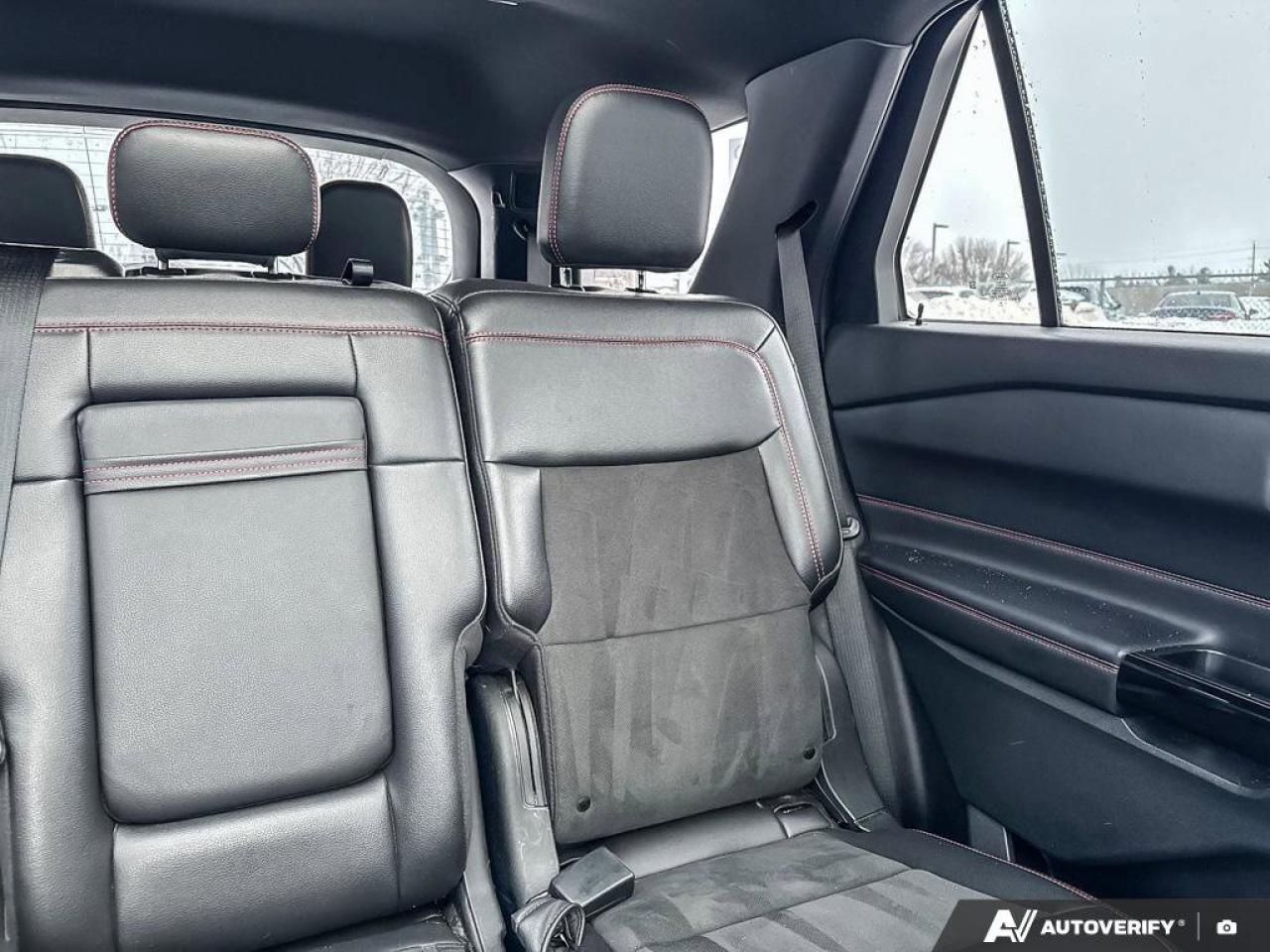 2022 Ford Explorer ST-Line Photo