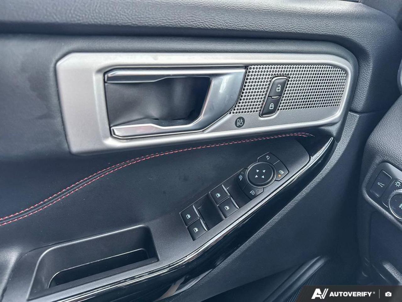 2022 Ford Explorer ST-Line Photo