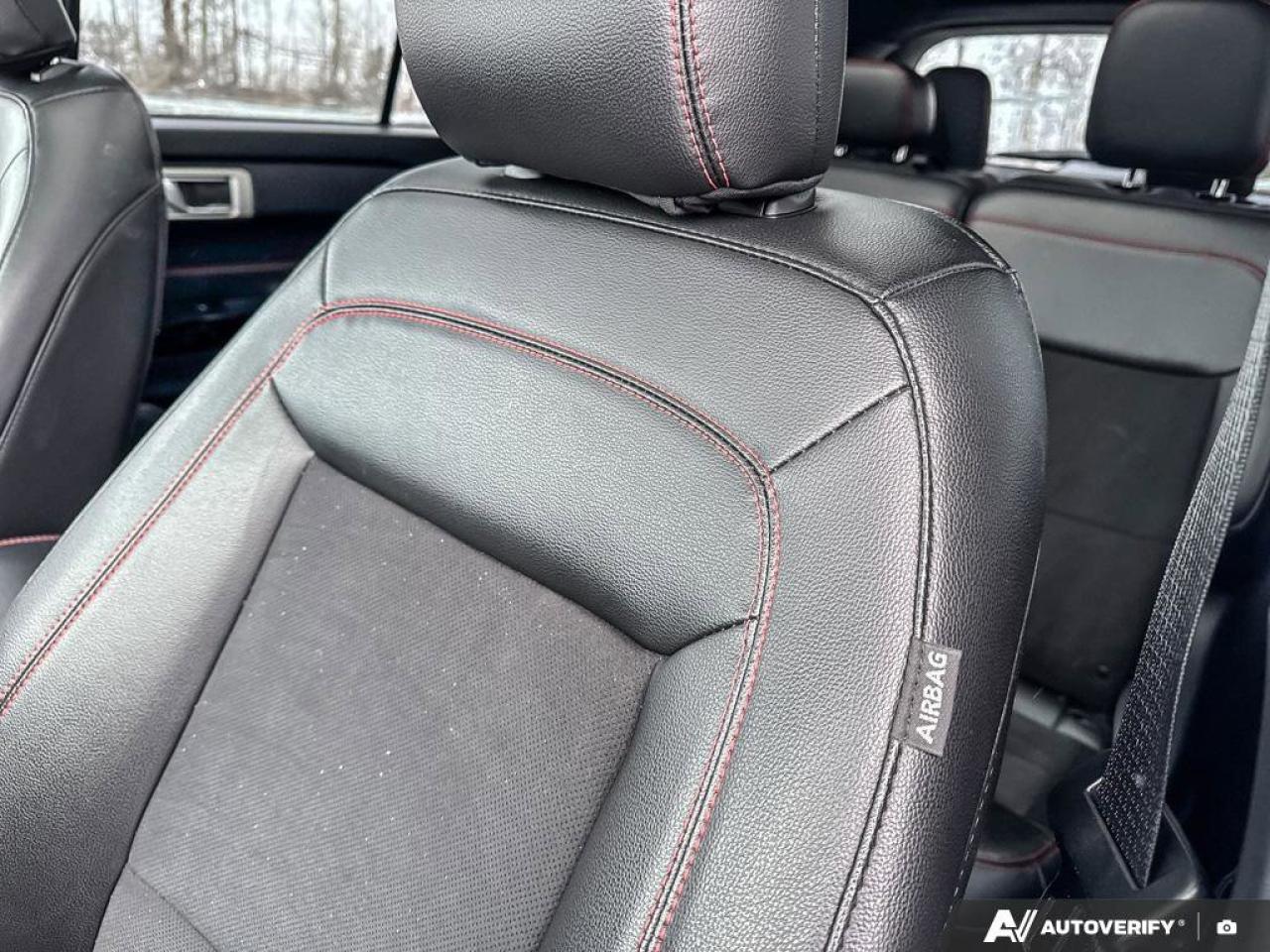 2022 Ford Explorer ST-Line Photo