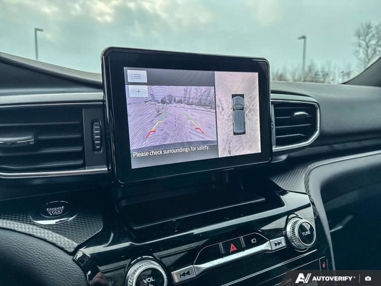 2022 Ford Explorer ST-Line Photo