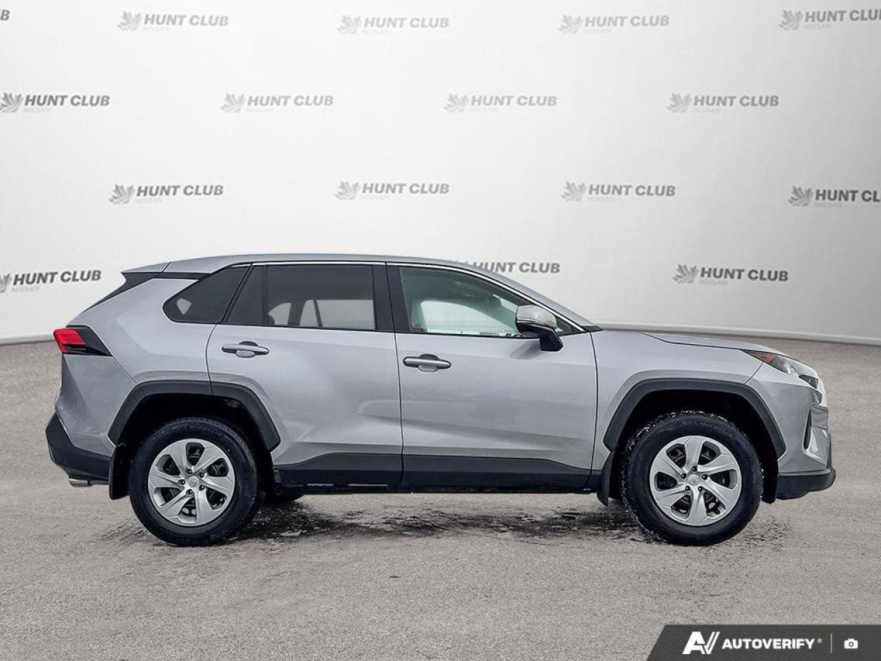 2024 Toyota RAV4 LE Photo
