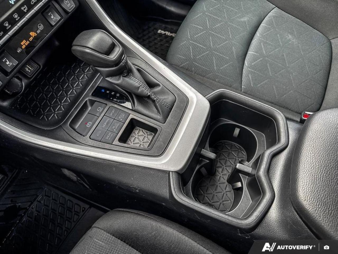 2024 Toyota RAV4 LE Photo