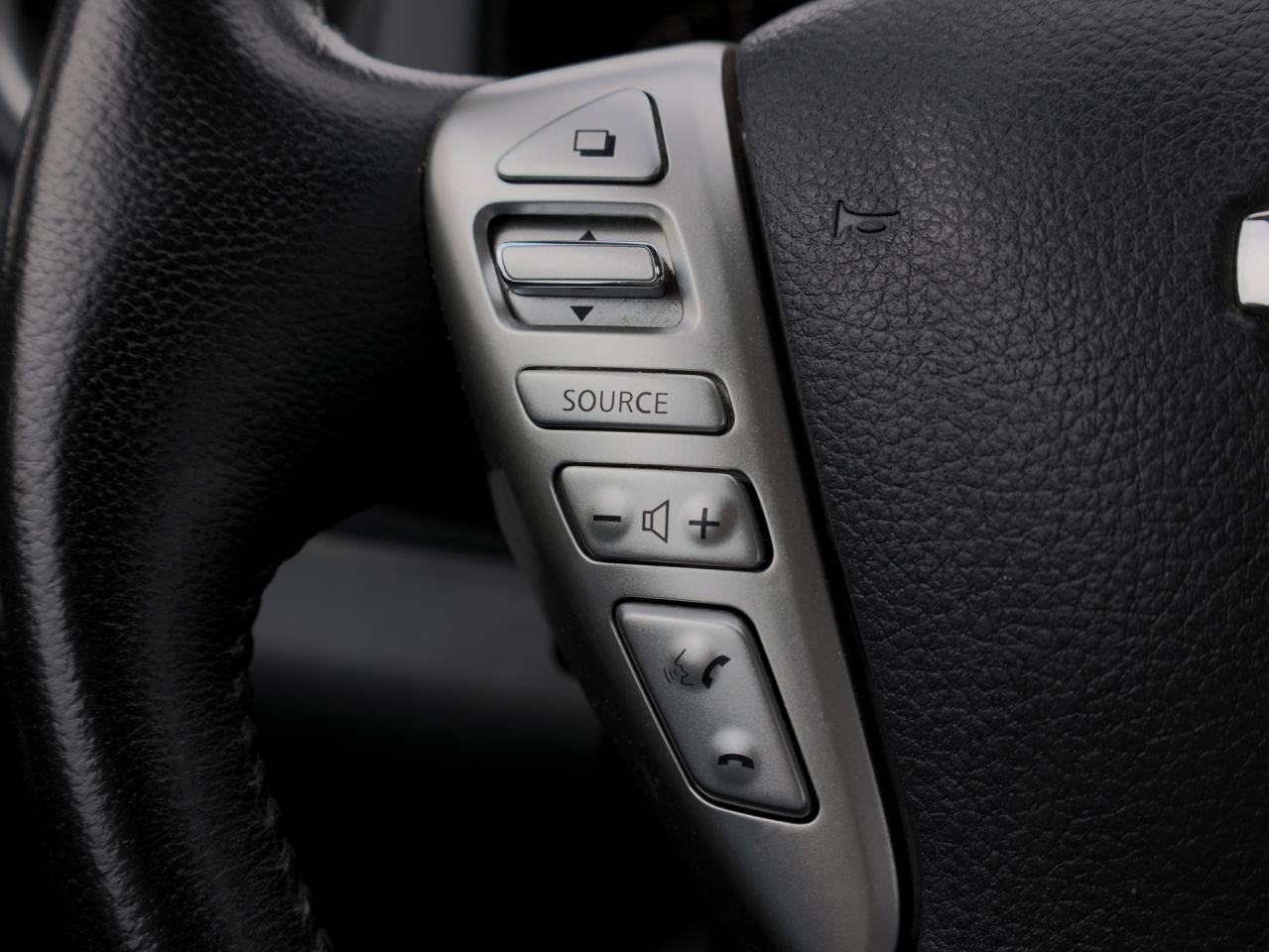 2017 Nissan Versa Note SV   Backup Camera   Bluetooth   Cruise Photo