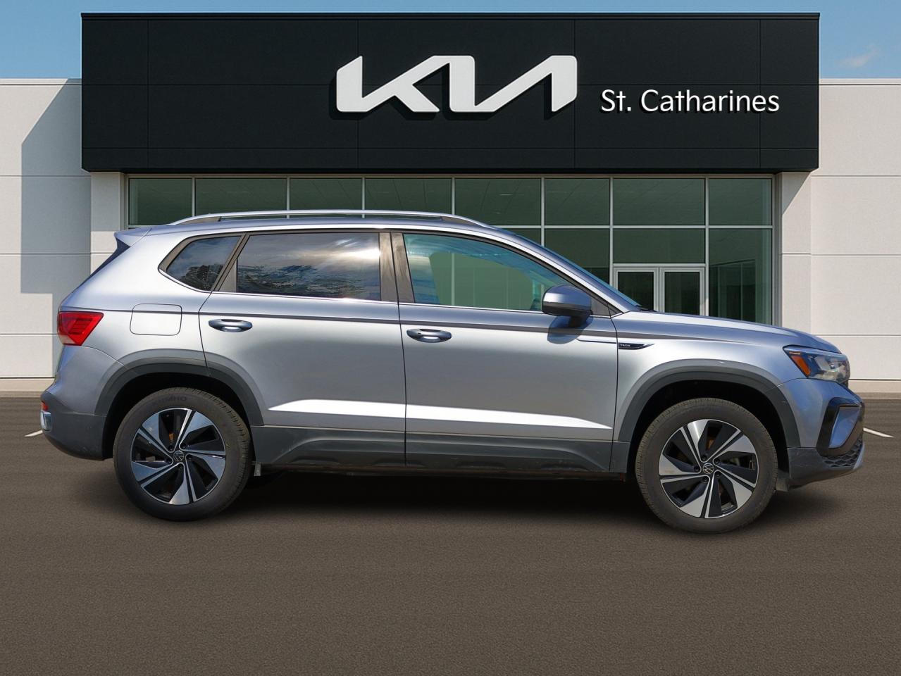 2024 Volkswagen Taos Comfortline 4MOTION   Climate Ctrl   Push Start Photo4