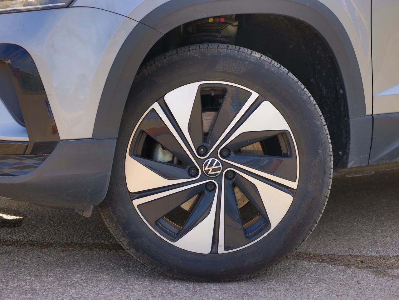 2024 Volkswagen Taos Comfortline 4MOTION   Climate Ctrl   Push Start Photo