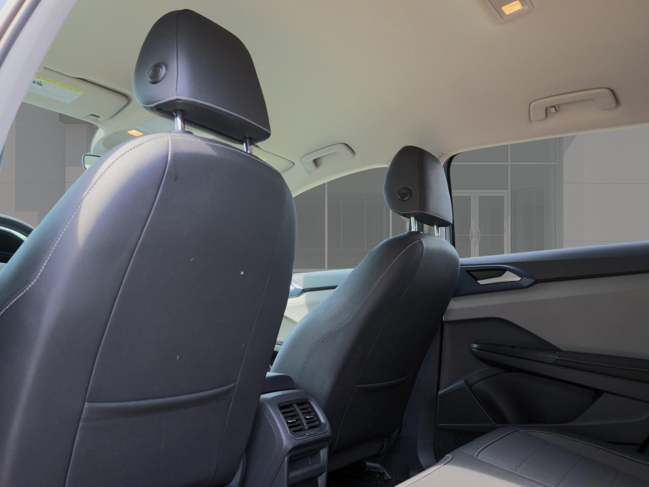 2024 Volkswagen Taos Comfortline 4MOTION   Climate Ctrl   Push Start Photo