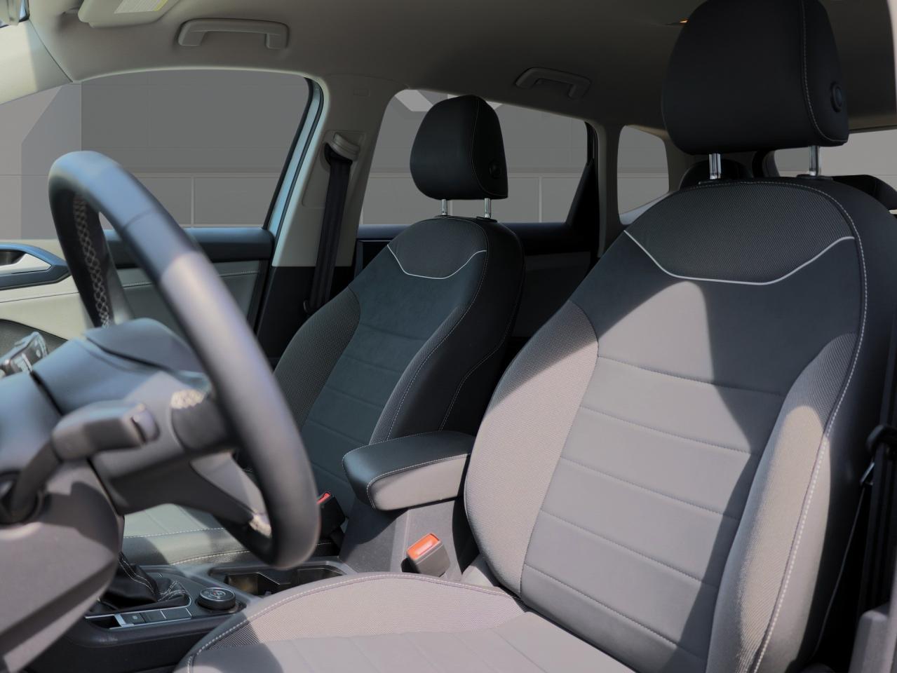 2024 Volkswagen Taos Comfortline 4MOTION   Climate Ctrl   Push Start Photo