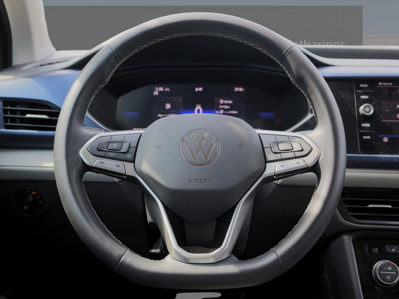 2024 Volkswagen Taos Comfortline 4MOTION   Climate Ctrl   Push Start Photo