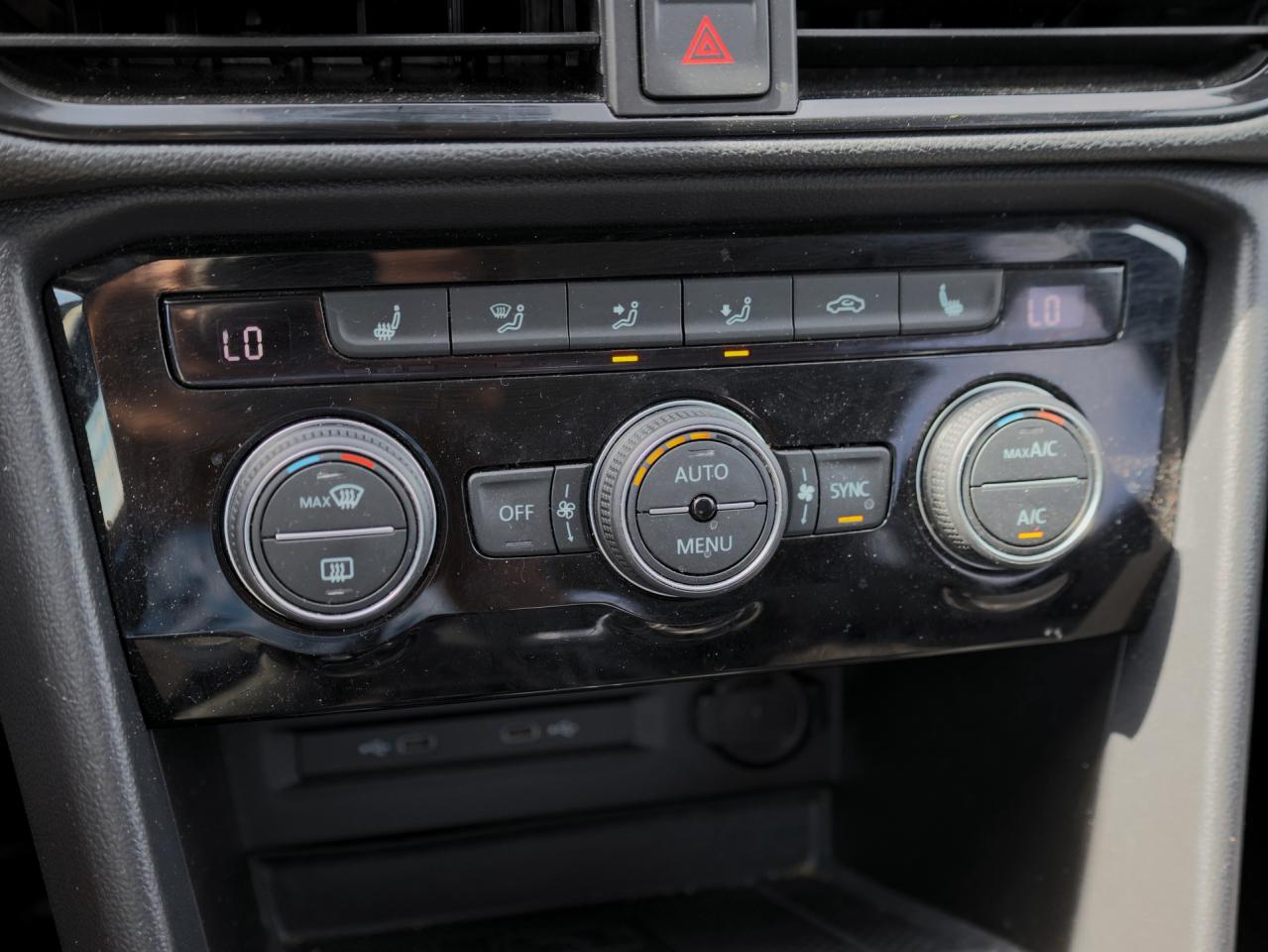 2024 Volkswagen Taos Comfortline 4MOTION   Climate Ctrl   Push Start Photo